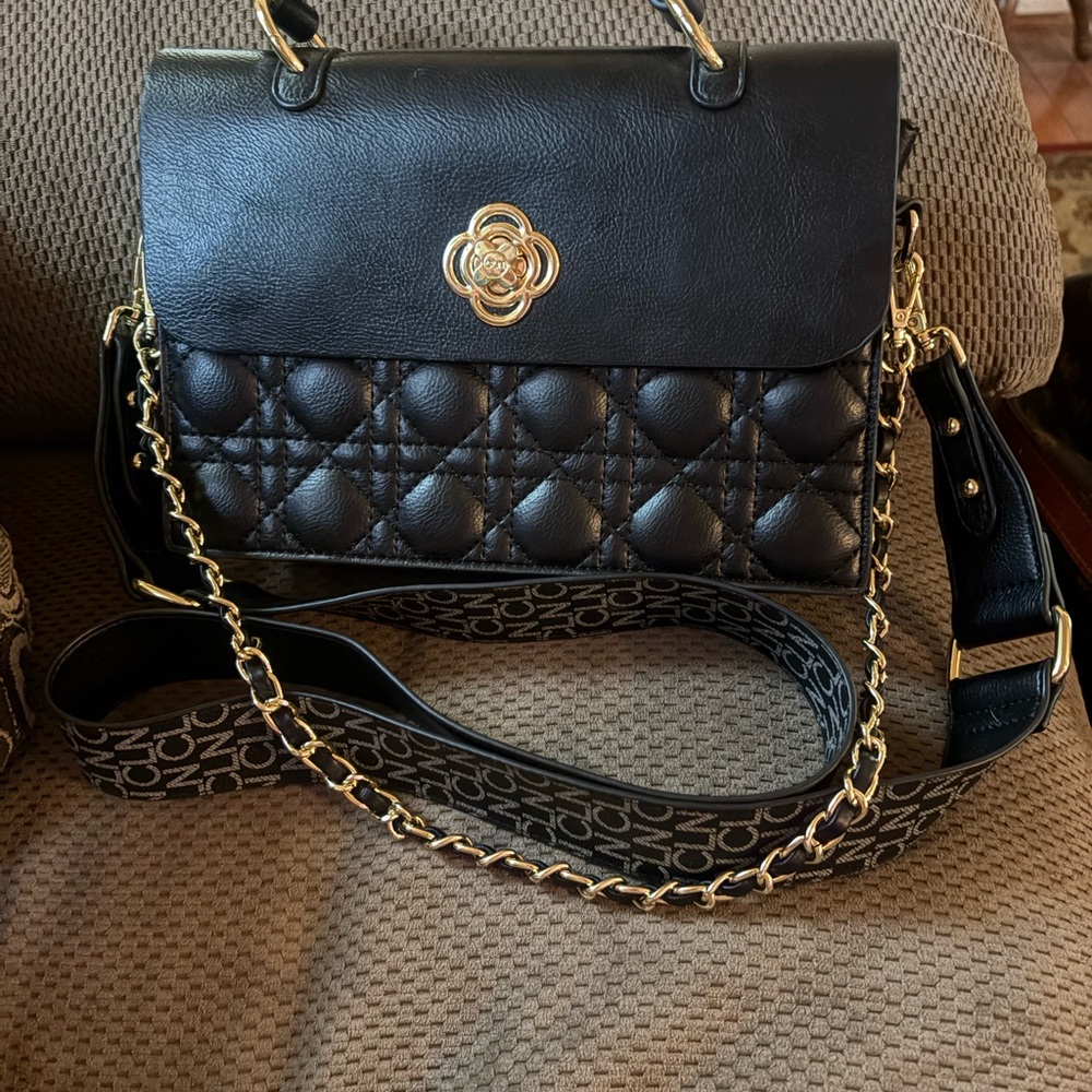 Chic Black Quilted Crossbody Bag with Gold Details